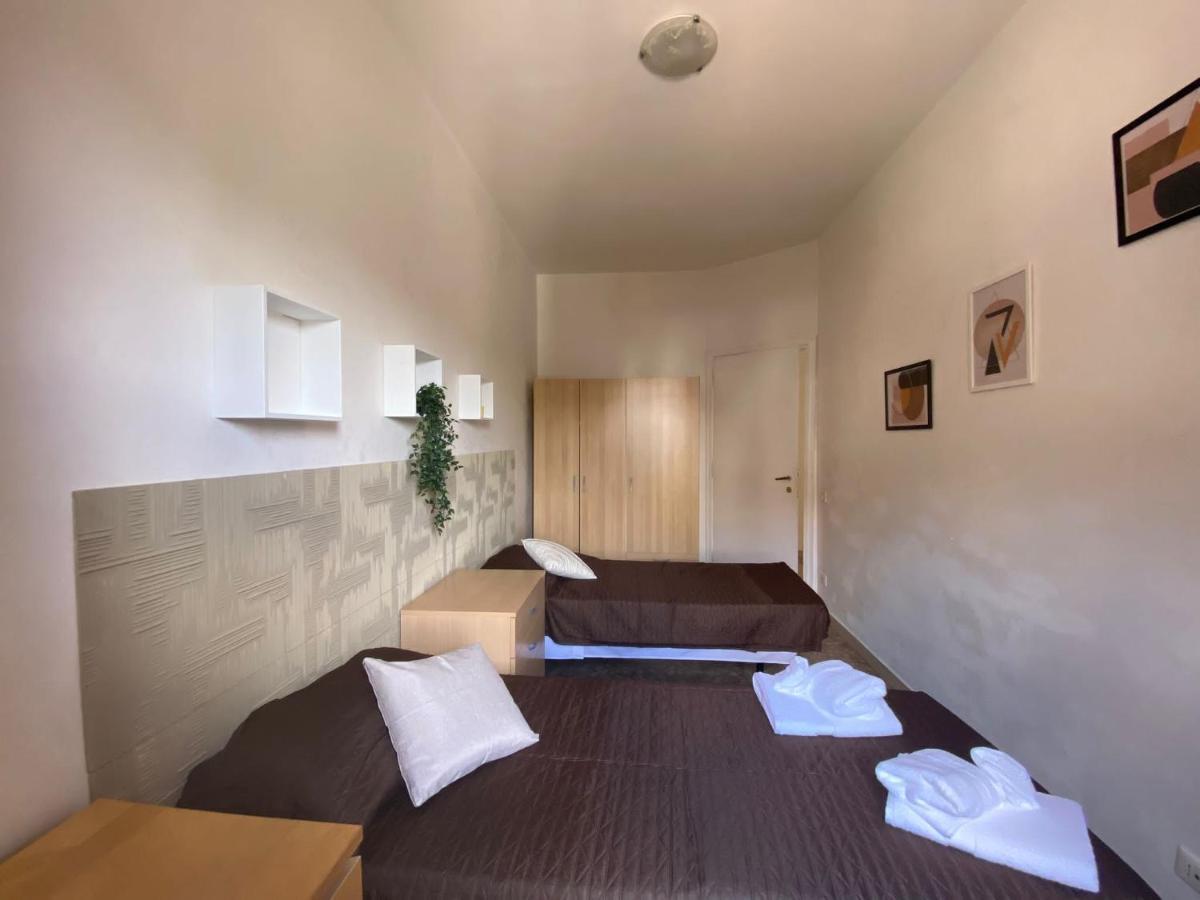 The Italian House In A Pochi Passi Dalla Metro A Apartment Rome