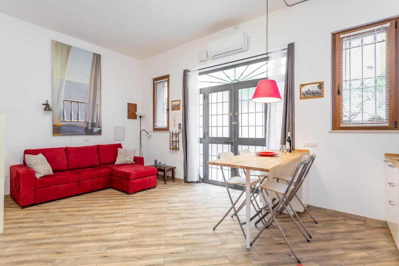Cozy Loft In Trendy Trastevere Neighborhood Apartment