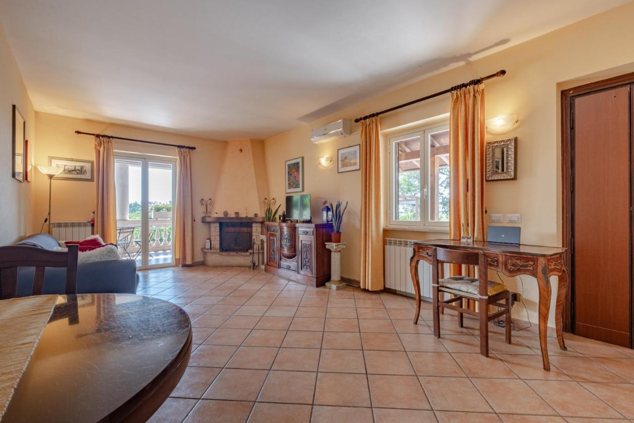 Casa Con Balcone Vista Campagna Free Netflix Apartment Rome