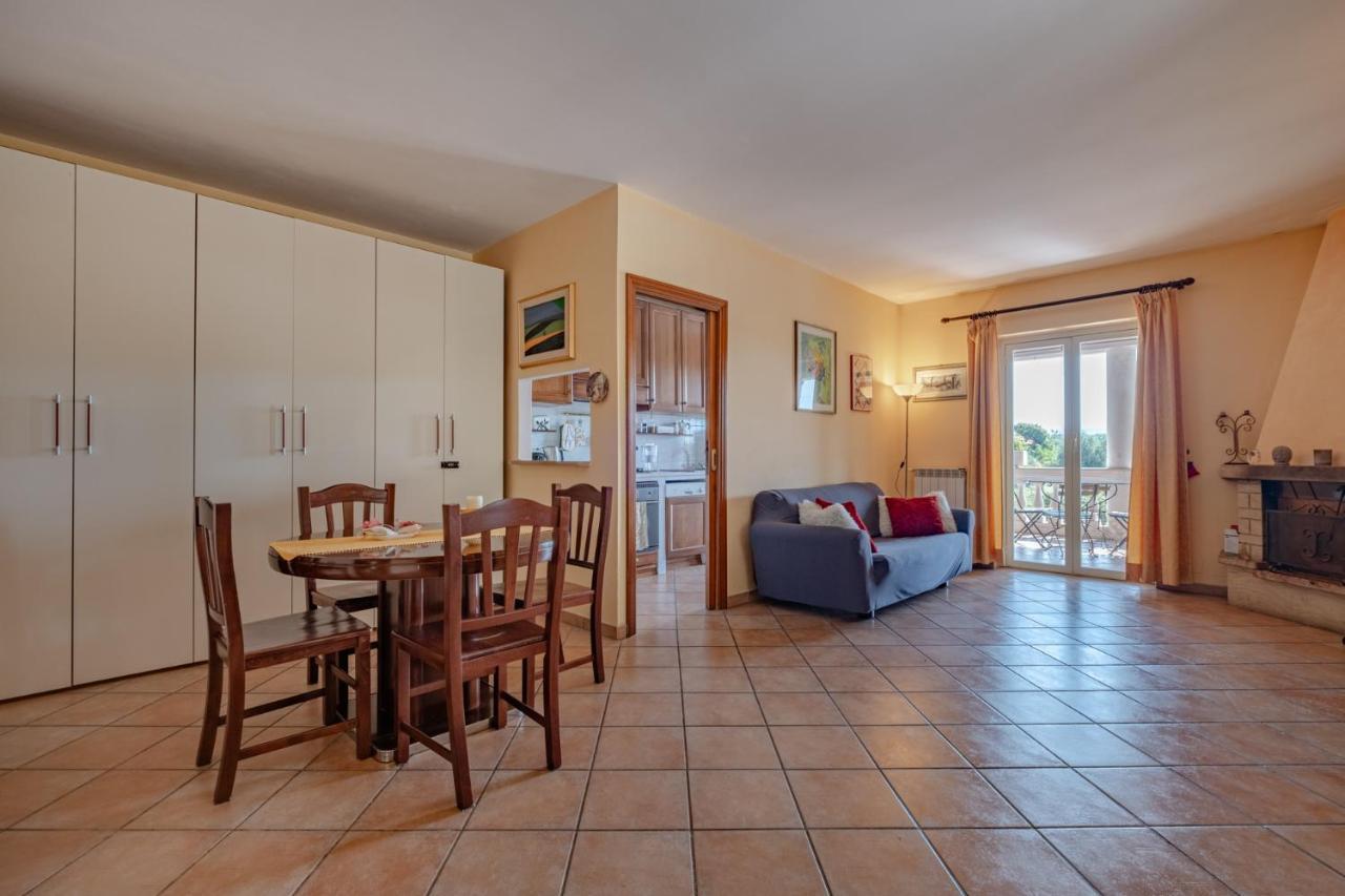 Casa Con Balcone Vista Campagna Free Netflix