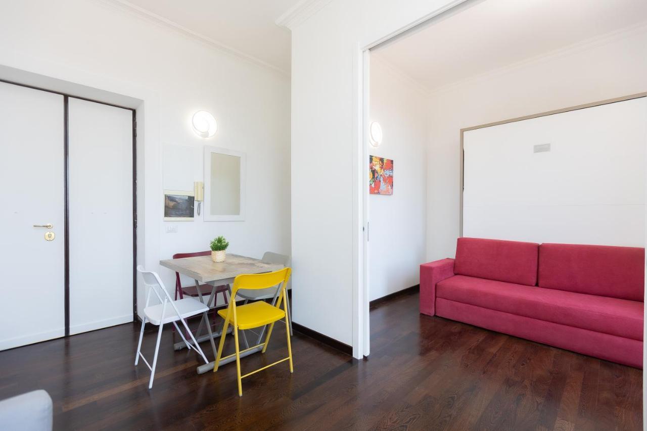 Corso View By In Apartment Rome
