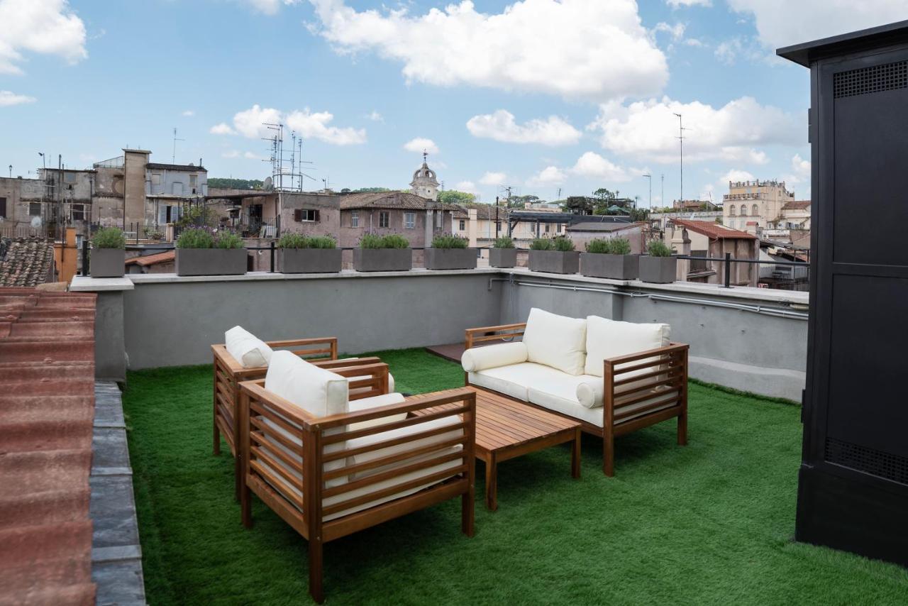 Cancelleria Rooftop Garden Apartment Rome