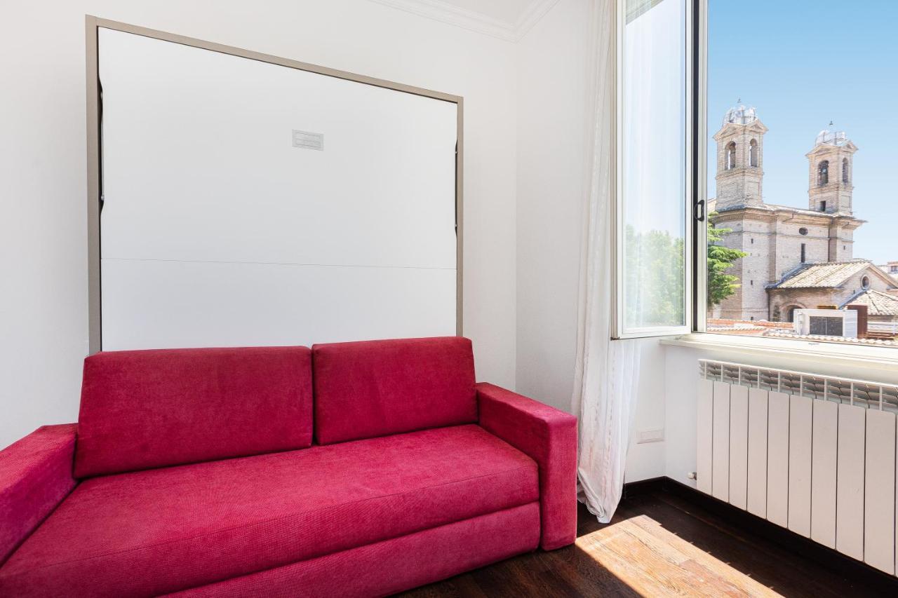 Appartamento Corso View By In Roma