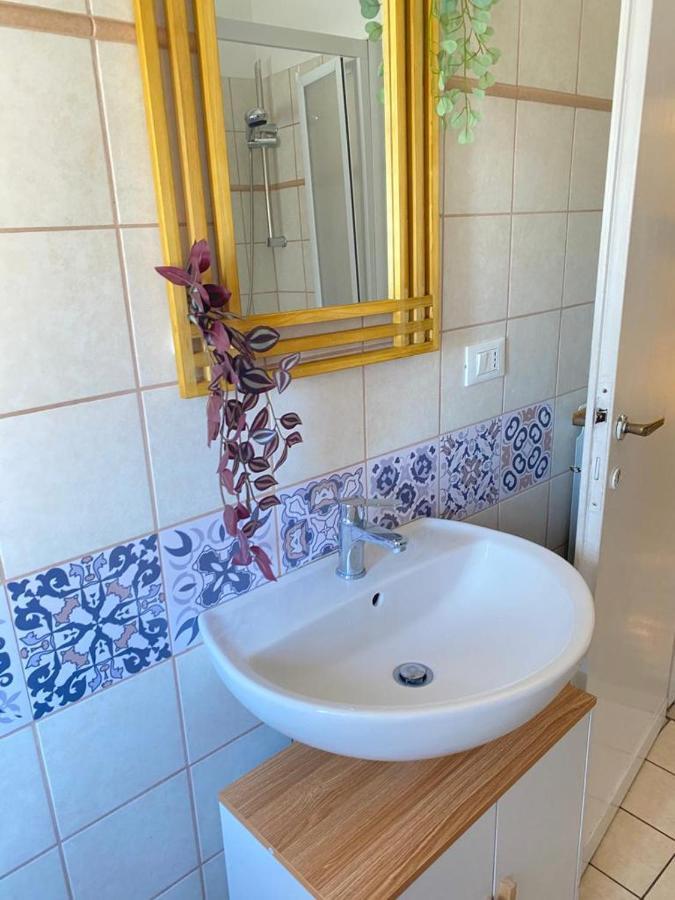The Italian House In A Pochi Passi Dalla Metro A Apartment Rome
