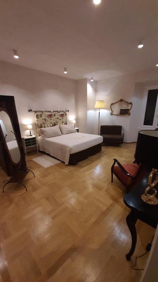 Apartment Casale Santa Maria Di San Vittorino Rome