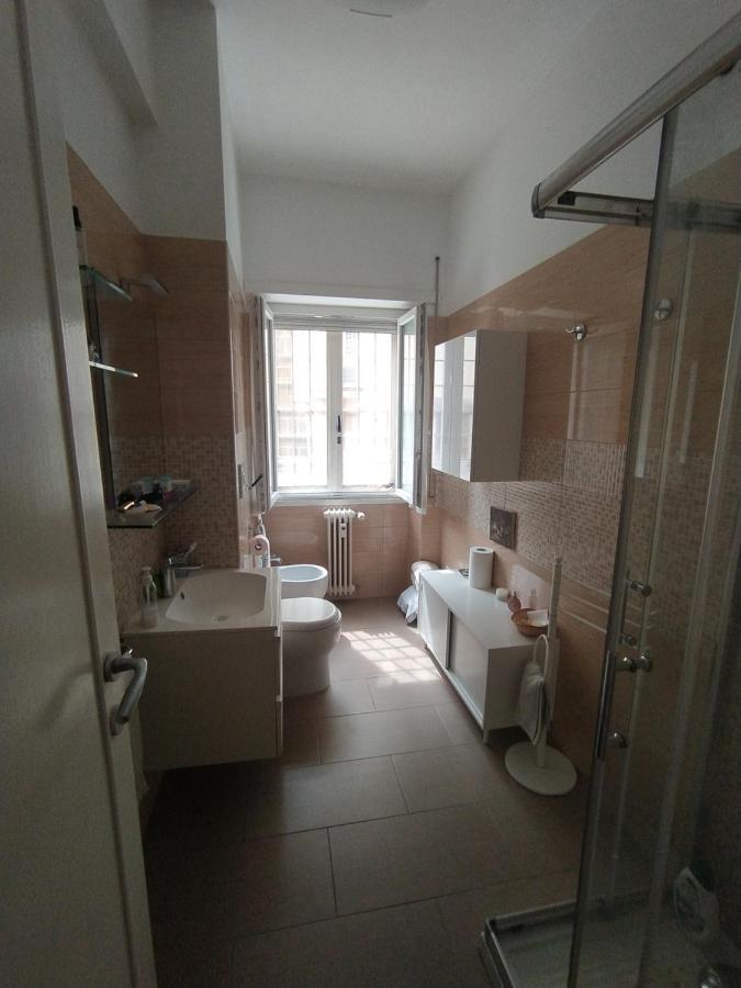 Apartment Comfy In Near Metro Rome