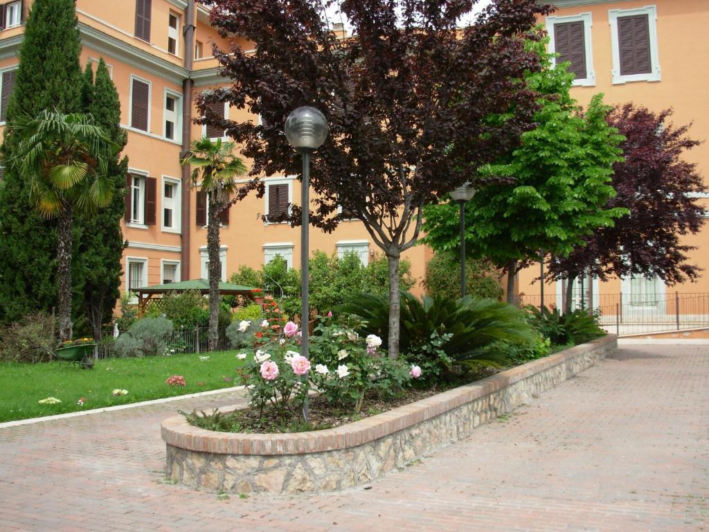Maria Rosa Molas - Casa Per Ferie 3* Rome