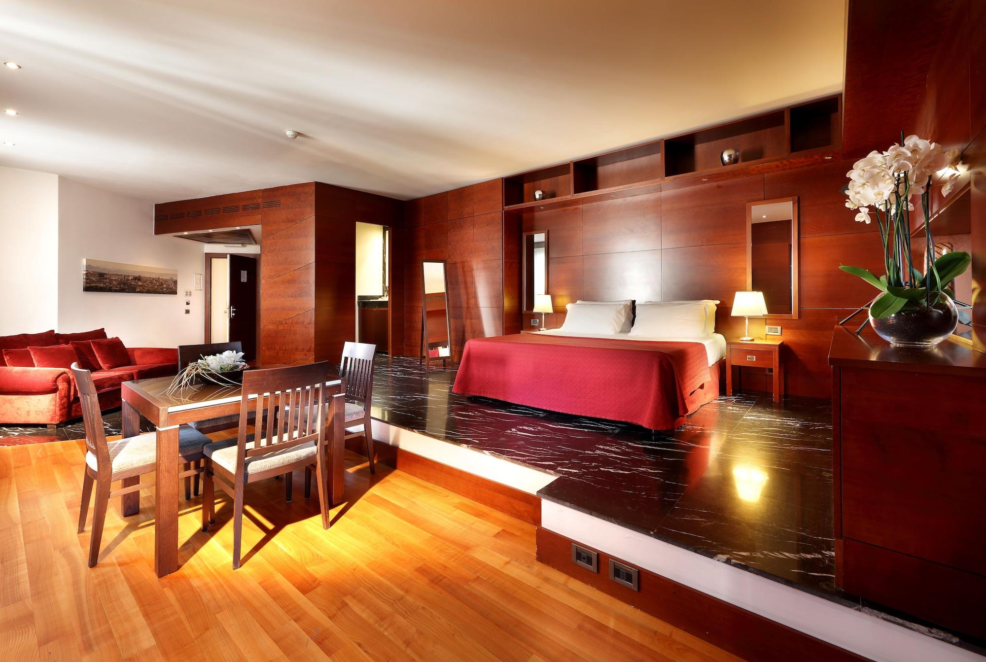 Exe International Palace Hotel 4*