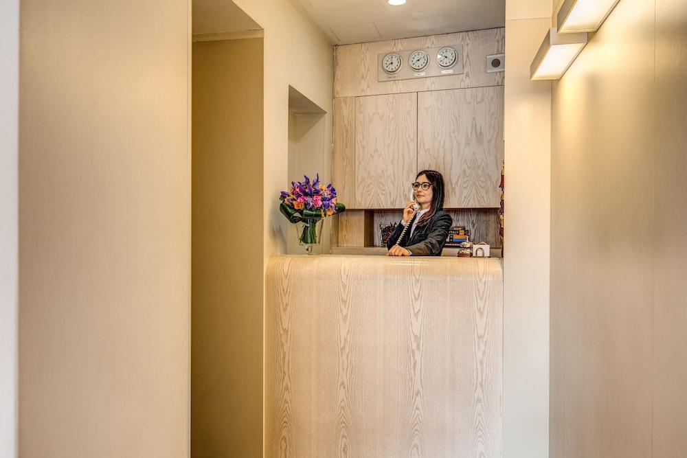 Hotel Abruzzi Rome