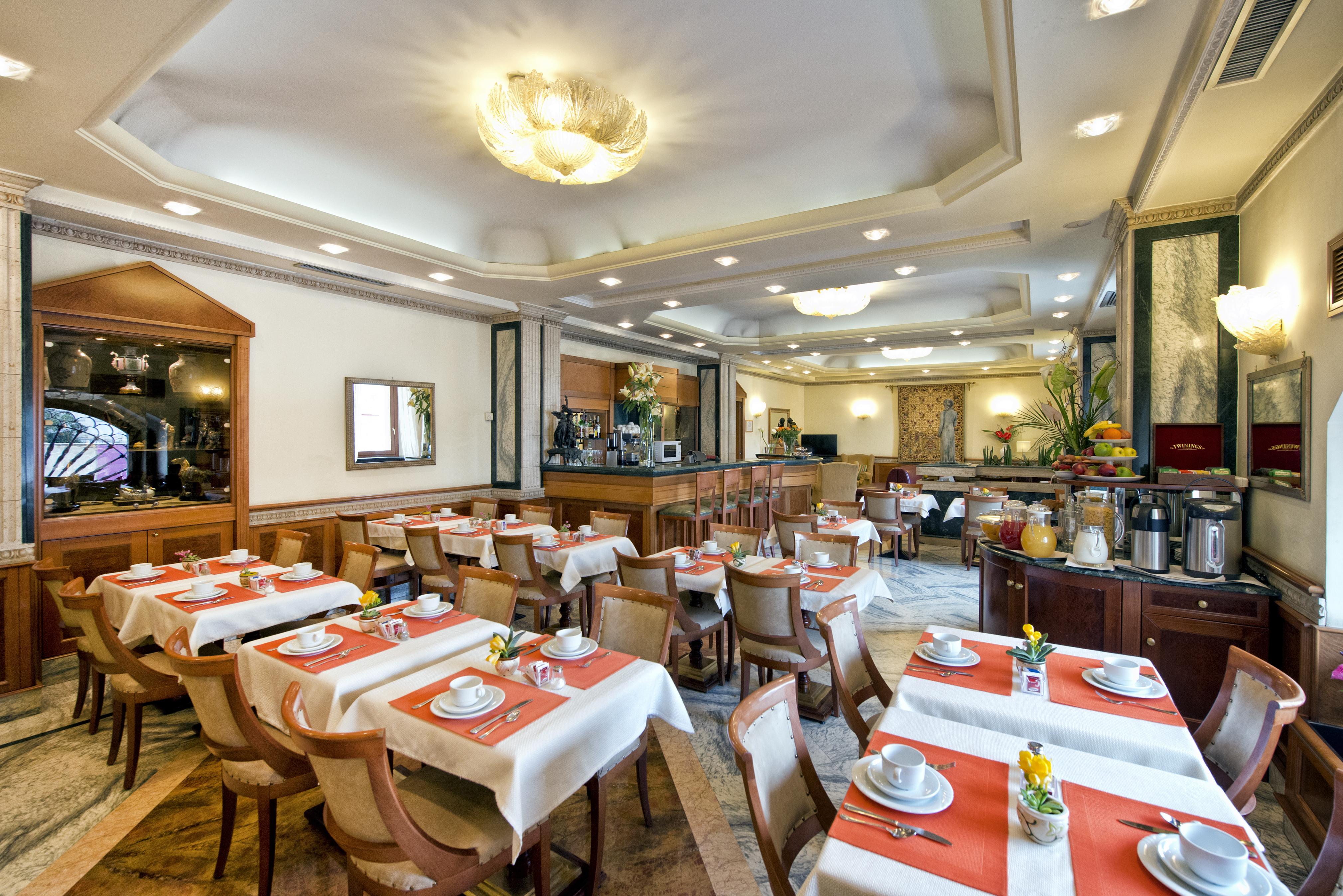 Giolli Nazionale Hotel