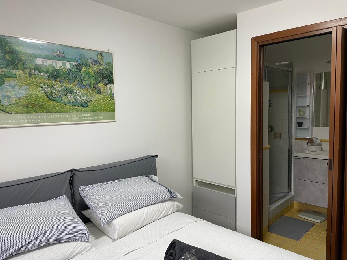 In&out - Mostacciano, Eur Apartment