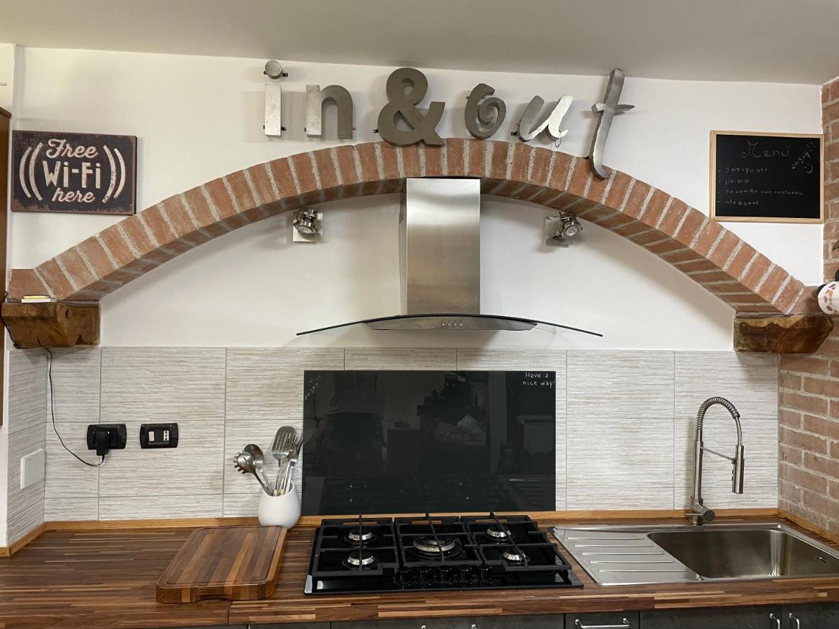 Apartment In&out - Mostacciano, Eur *