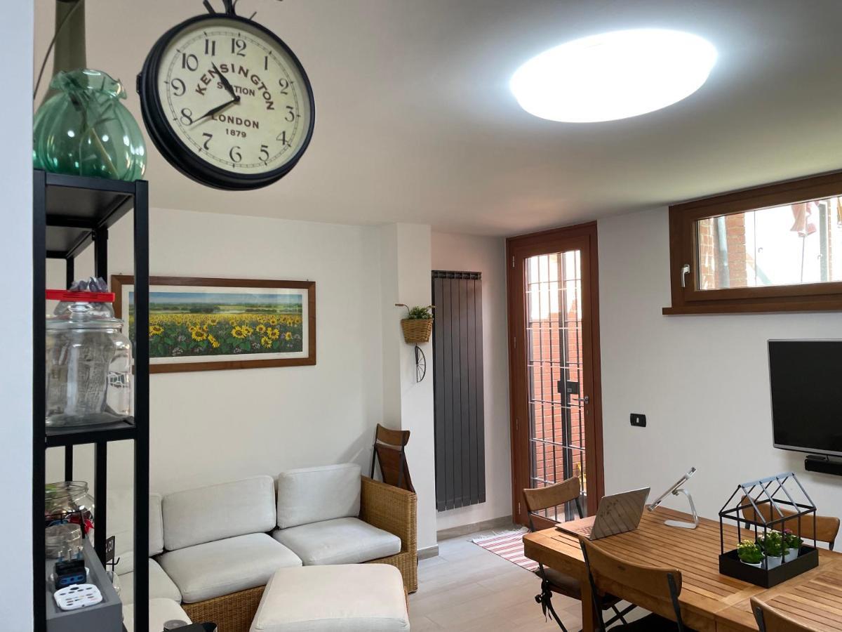 In&out - Mostacciano, Eur Apartment