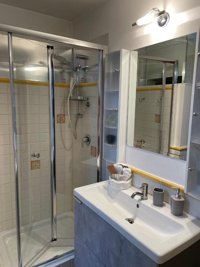 Apartment In&out - Mostacciano, Eur