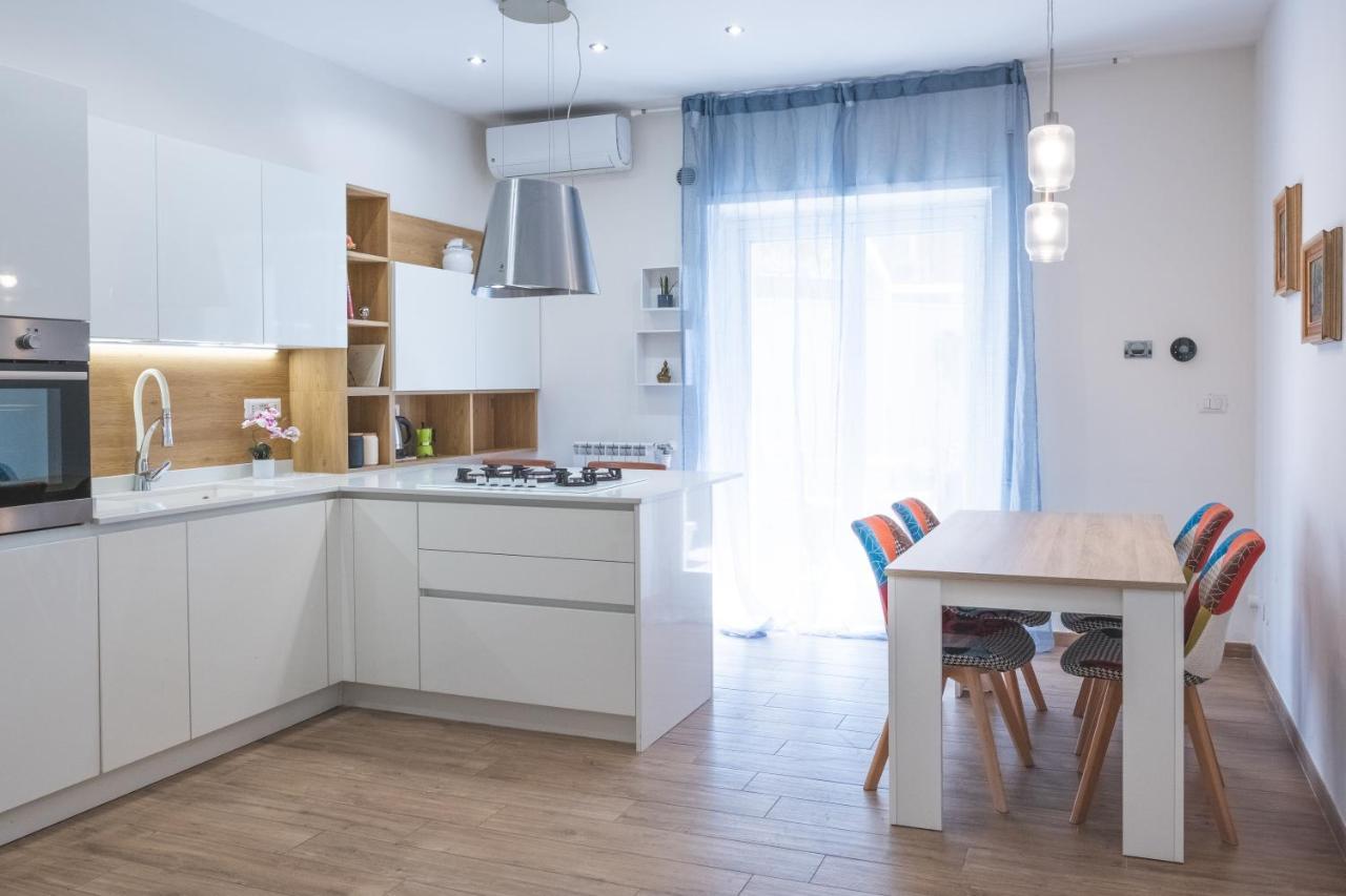 Apartment Cozy Flat With Terrace At Trastevere Train Station
