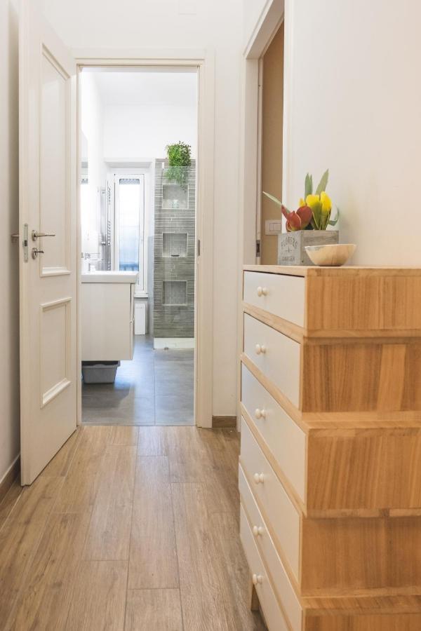 Cozy Flat With Terrace At Trastevere Train Station Apartment