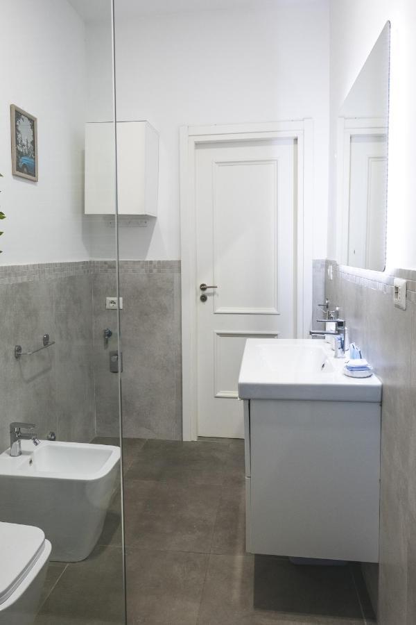 Cozy Flat With Terrace At Trastevere Train Station Apartment