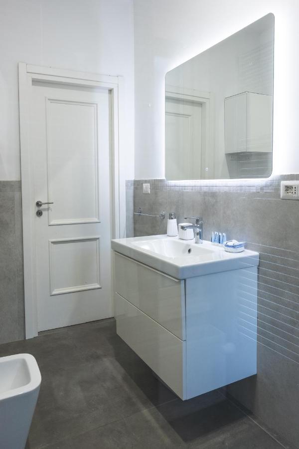 Apartment Cozy Flat With Terrace At Trastevere Train Station