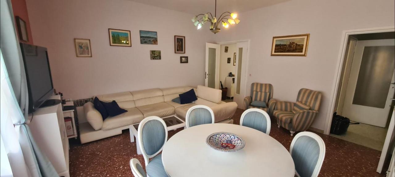 Guest house Center *