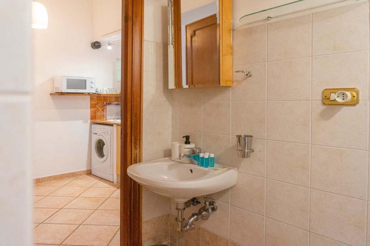 Monti Apartment *