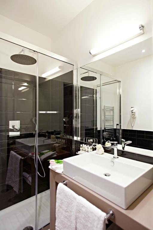 Guest house Lahouse By Premium Collection