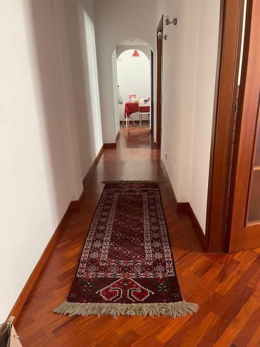 Apartment Flat In Furio Camillo *