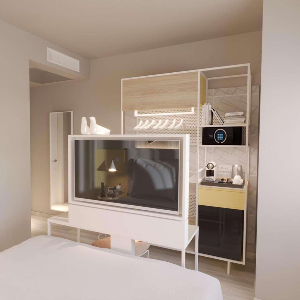 Hotel Adesso Rome