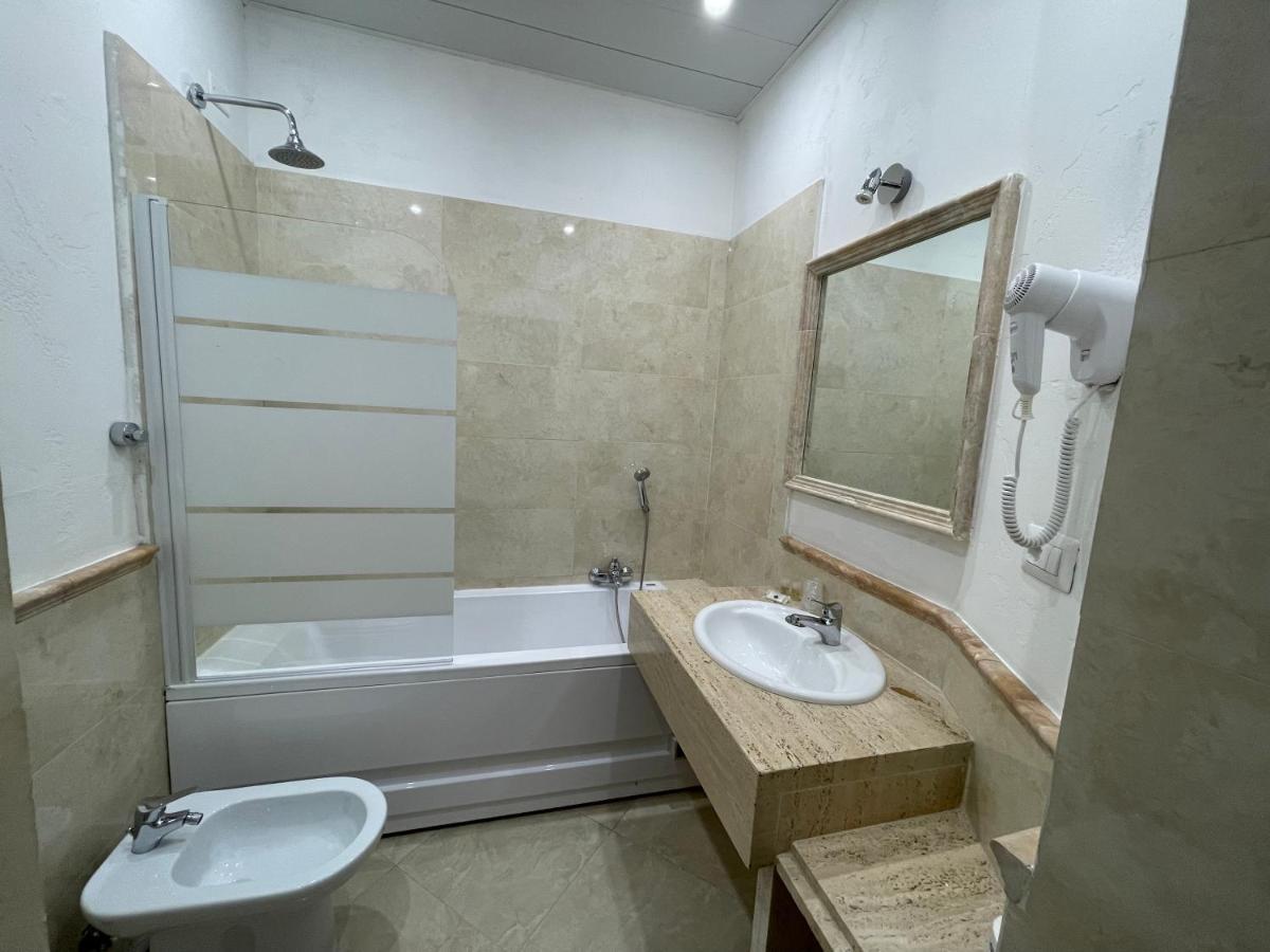 Ambasada Bed & Breakfast Roma