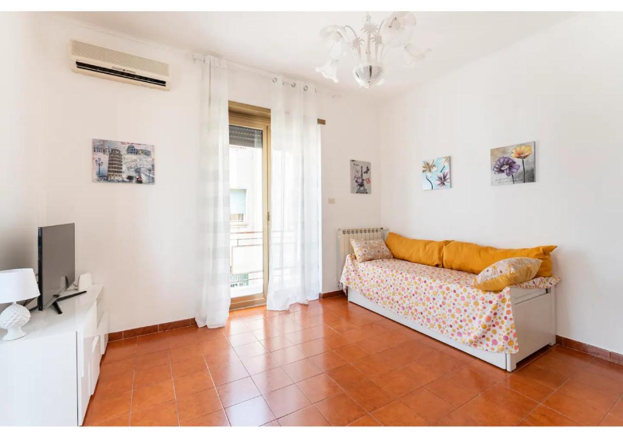 Tina's House - Bright And Near Metro C Rome