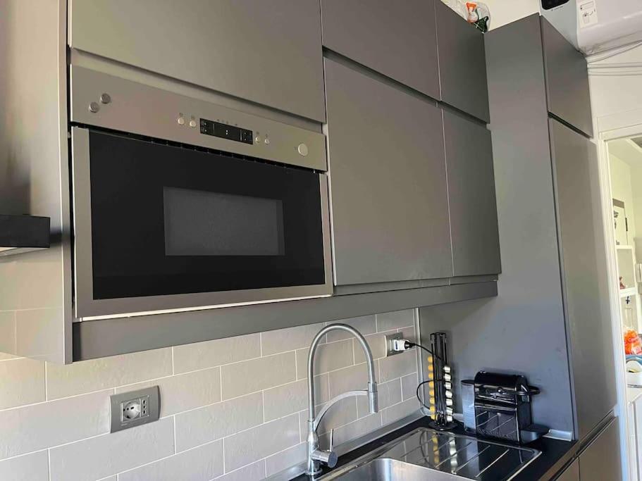 Moderno Bilocale Con Terrazzo