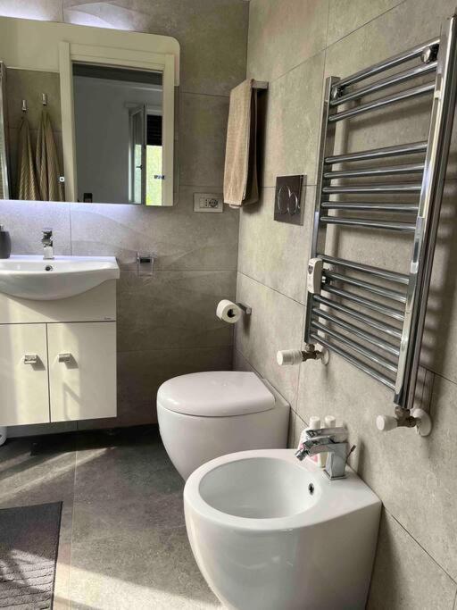 Moderno Bilocale Con Terrazzo * Rome