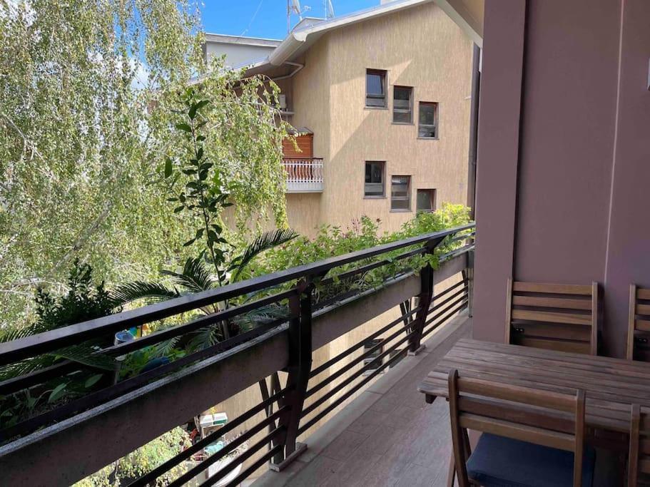 Moderno Bilocale Con Terrazzo