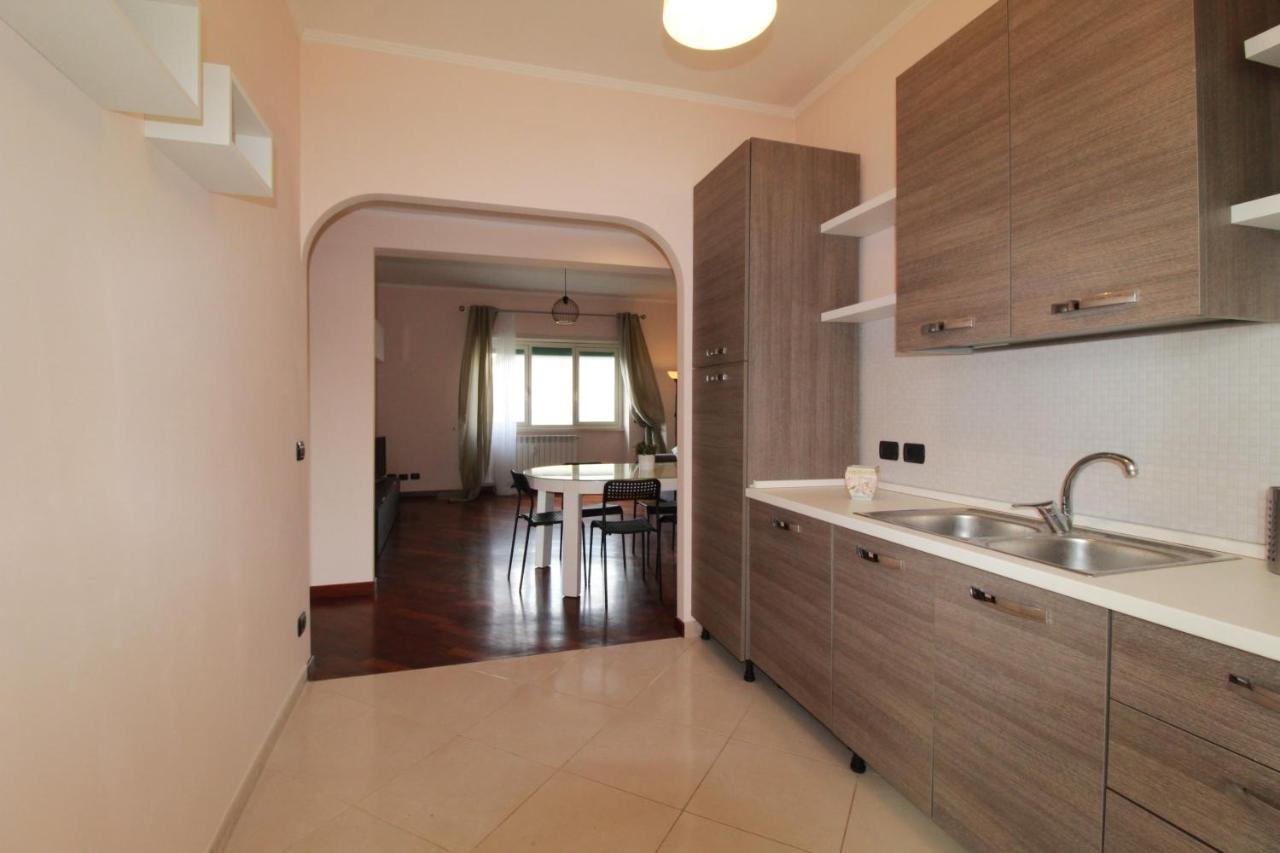 Via Gentiloni,40 Metro Jonio Apartment