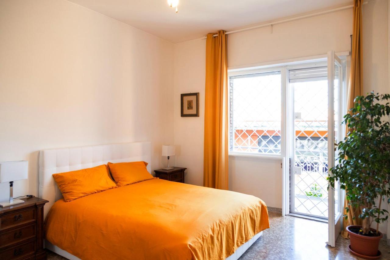 Aurelia Loris House * Rome