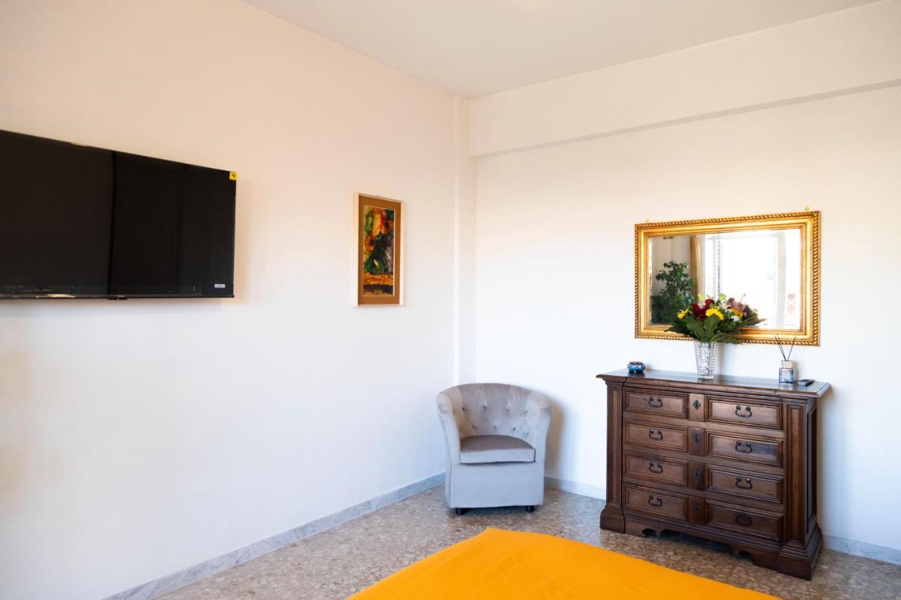 Holiday home Aurelia Loris House