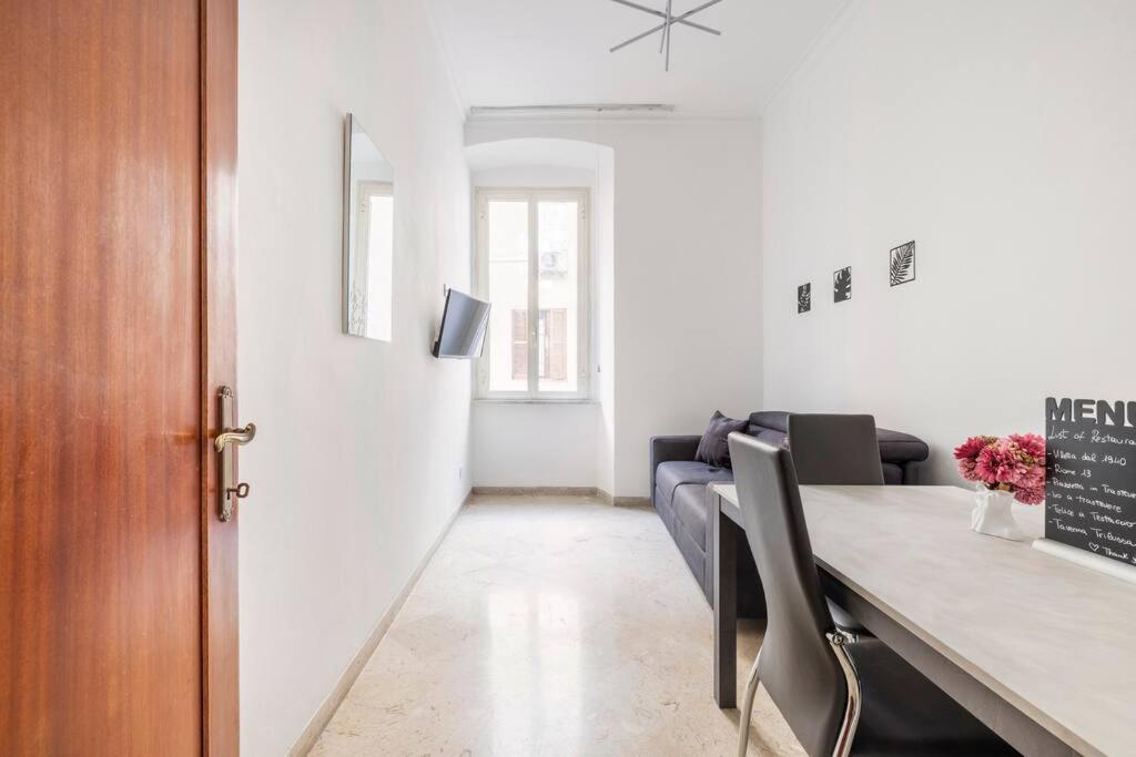 Casa In Trastevere Apartment *