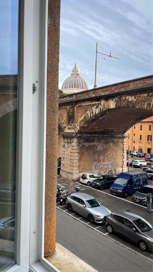 Ele San Pietro Rome
