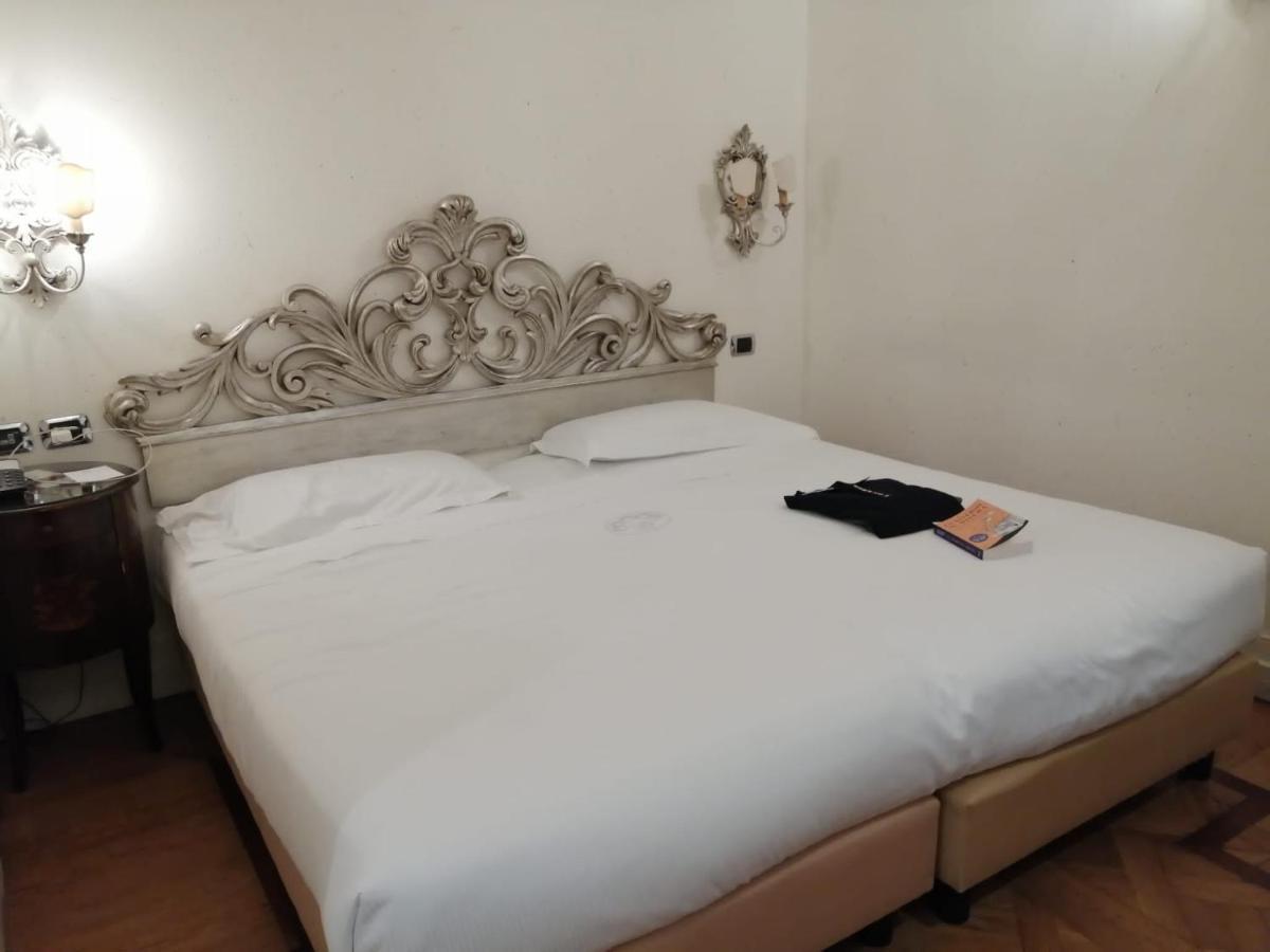 Aventino 3* Rome