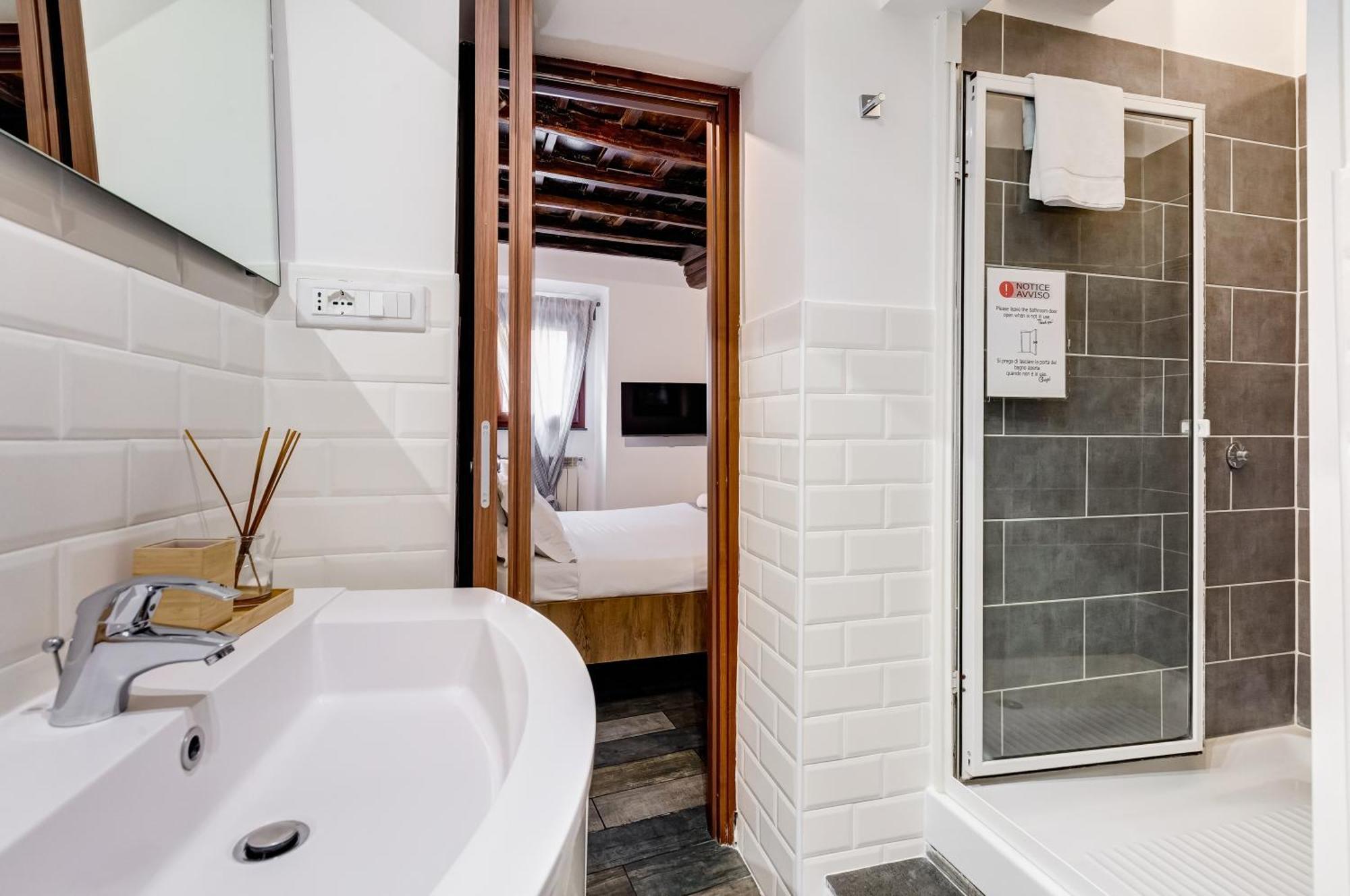 Chiavari Apartment *