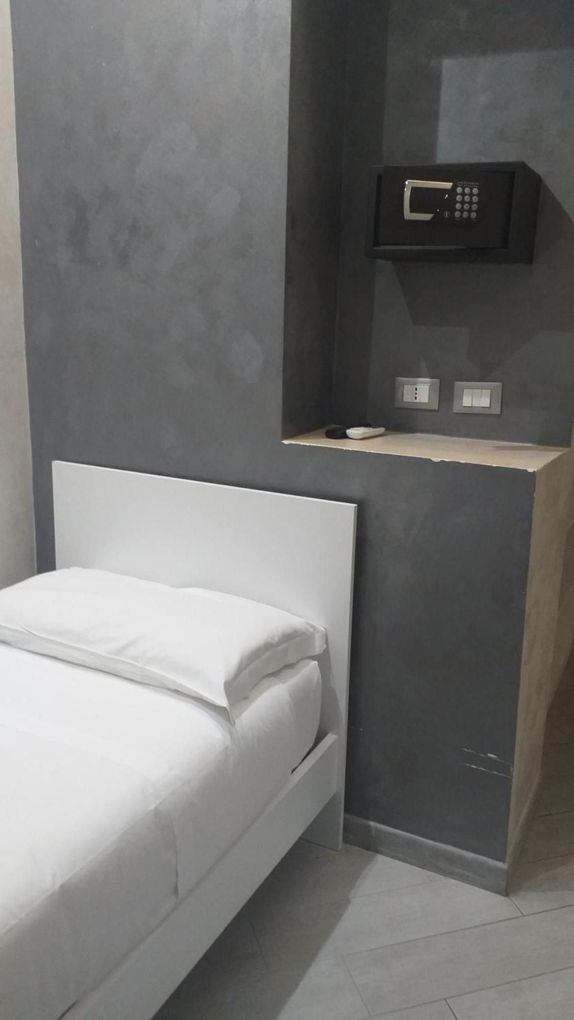 Frattina Grand Suite Guesthouse 3* Rome