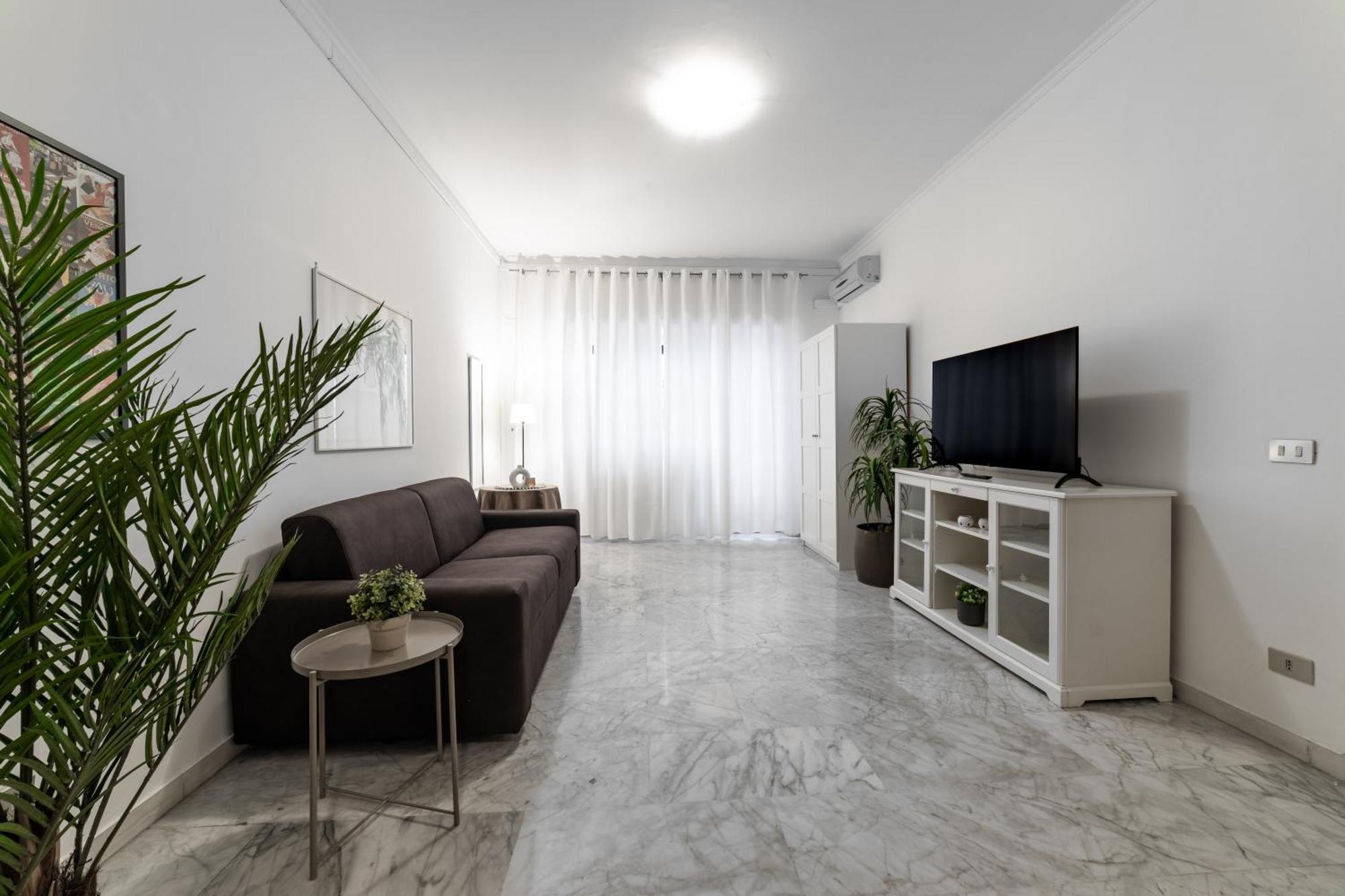 Ev Vatican Apartment