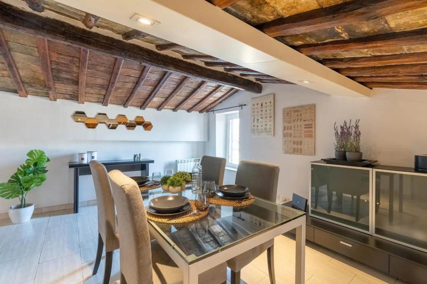 15 Min From Piazza Venezia Skyline Sanctuary In Trastevere Apartment