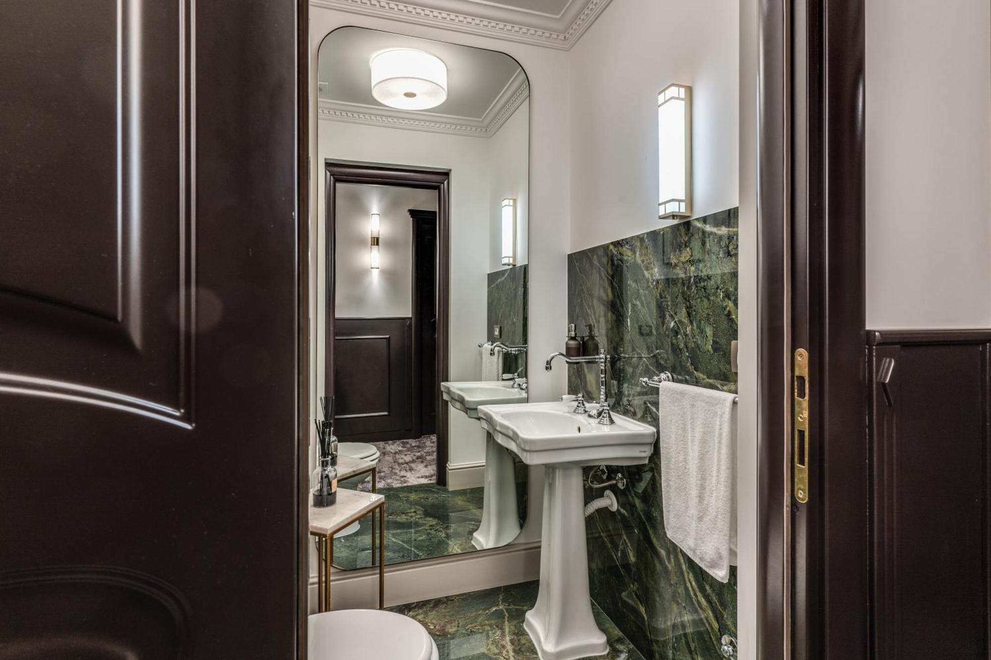 Antica Residenza Del Corso Guest house