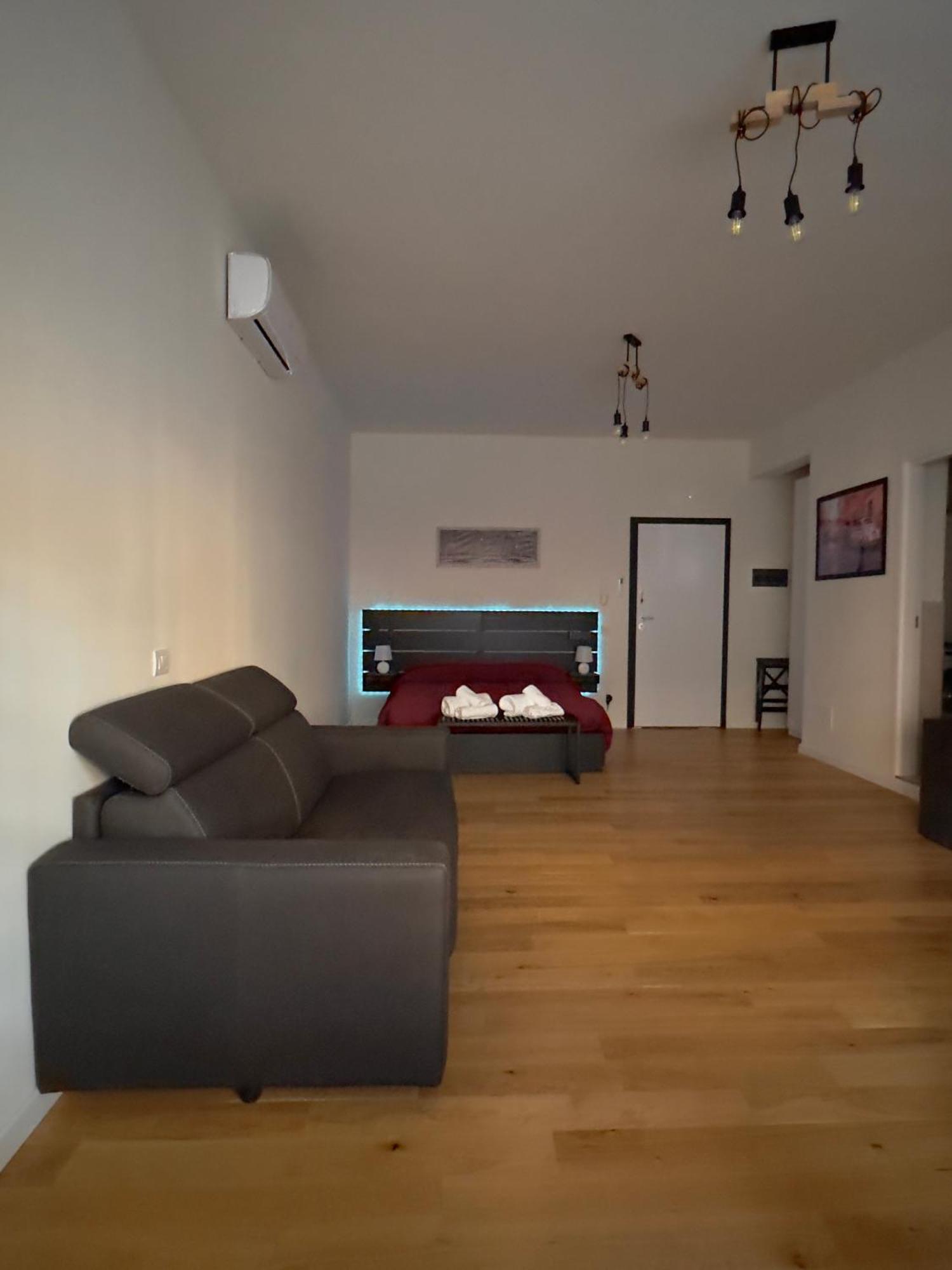 Caesar's Trastevere Apartment Rome