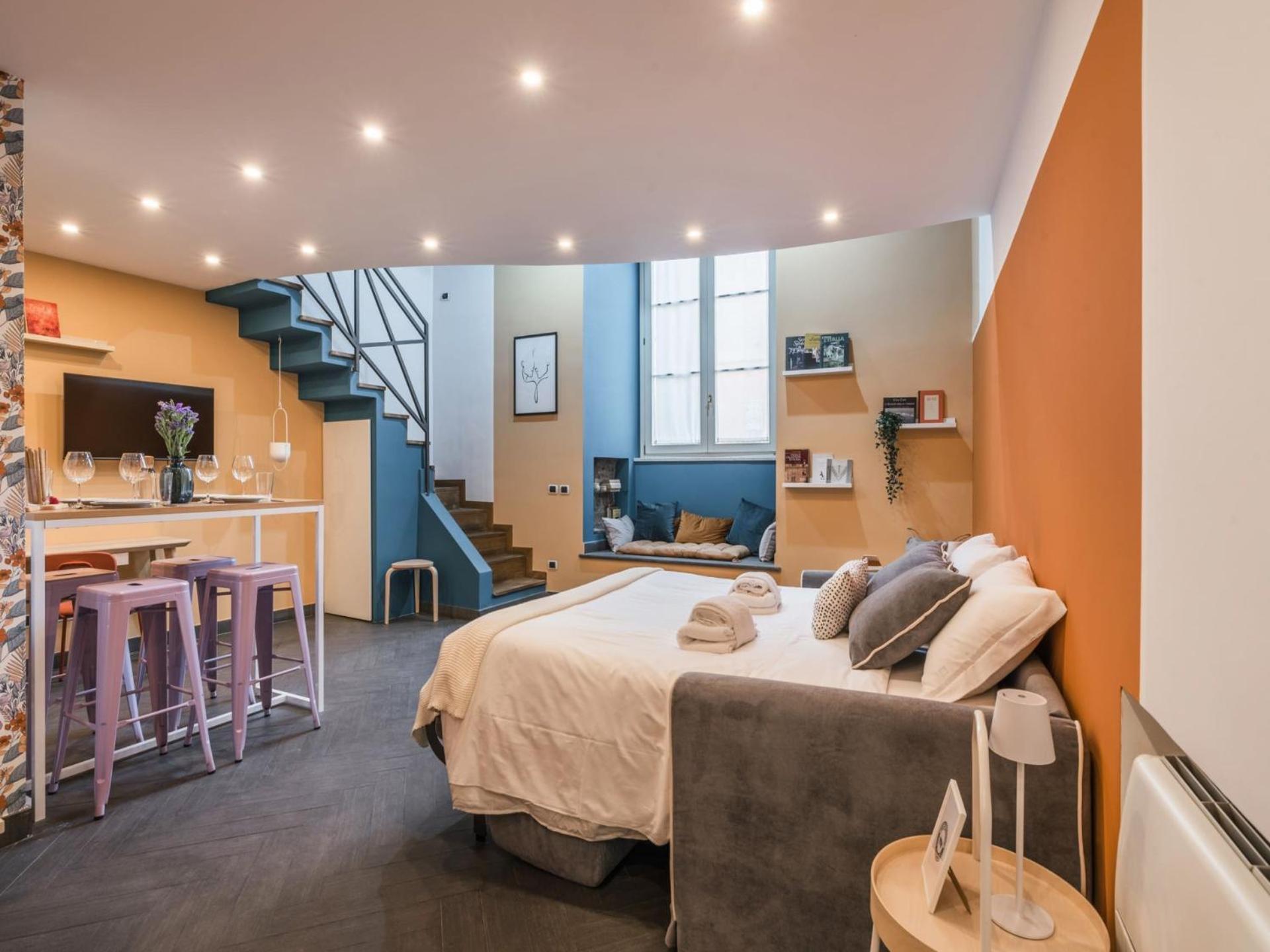 The Rent - Colorful Loft In Trastevere Area Apartment Rome