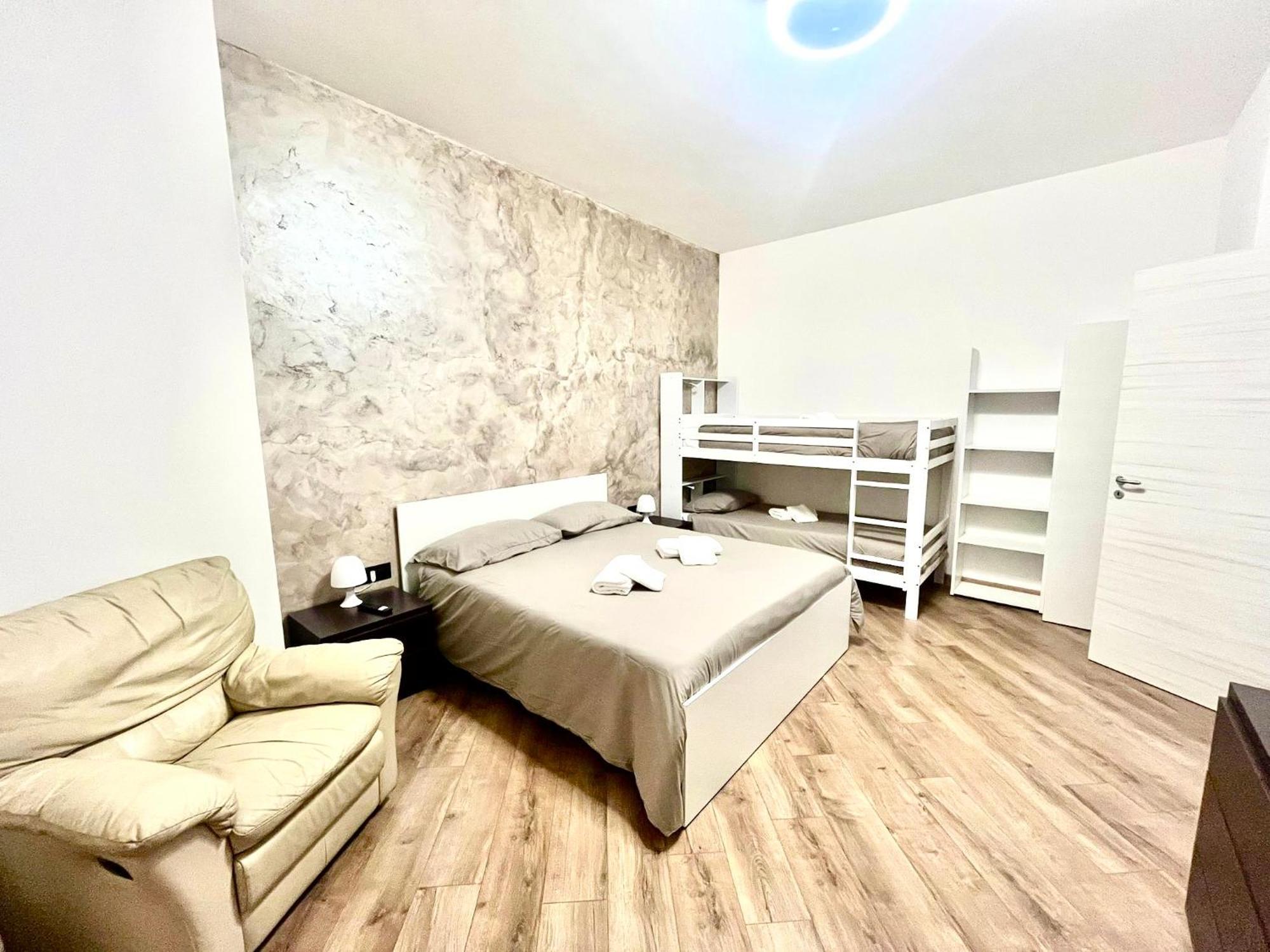 15 Min. Colosseo 2 - Casa Di Micca Appartamento Roma