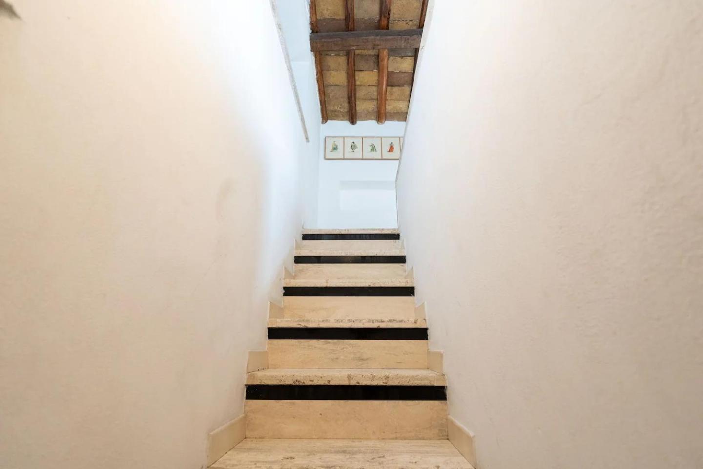 15 Min From Piazza Venezia Skyline Sanctuary In Trastevere Apartment