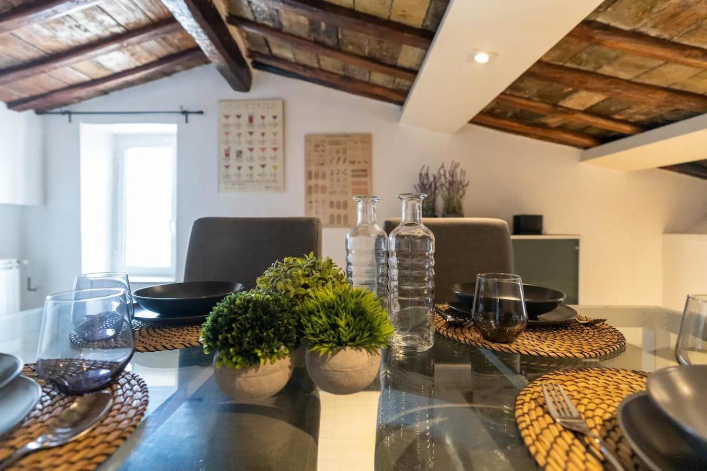 15 Min From Piazza Venezia Skyline Sanctuary In Trastevere