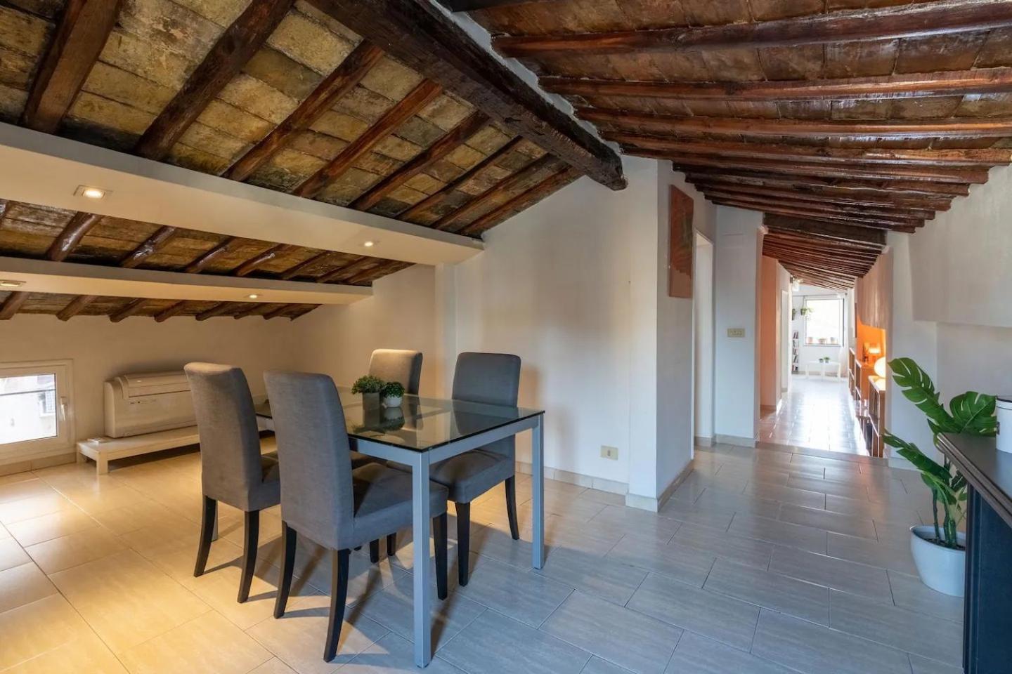 15 Min From Piazza Venezia Skyline Sanctuary In Trastevere *