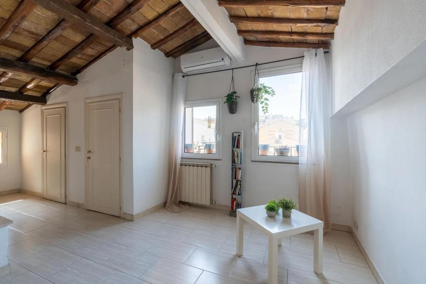 15 Min From Piazza Venezia Skyline Sanctuary In Trastevere *